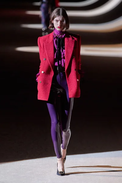 Look 36